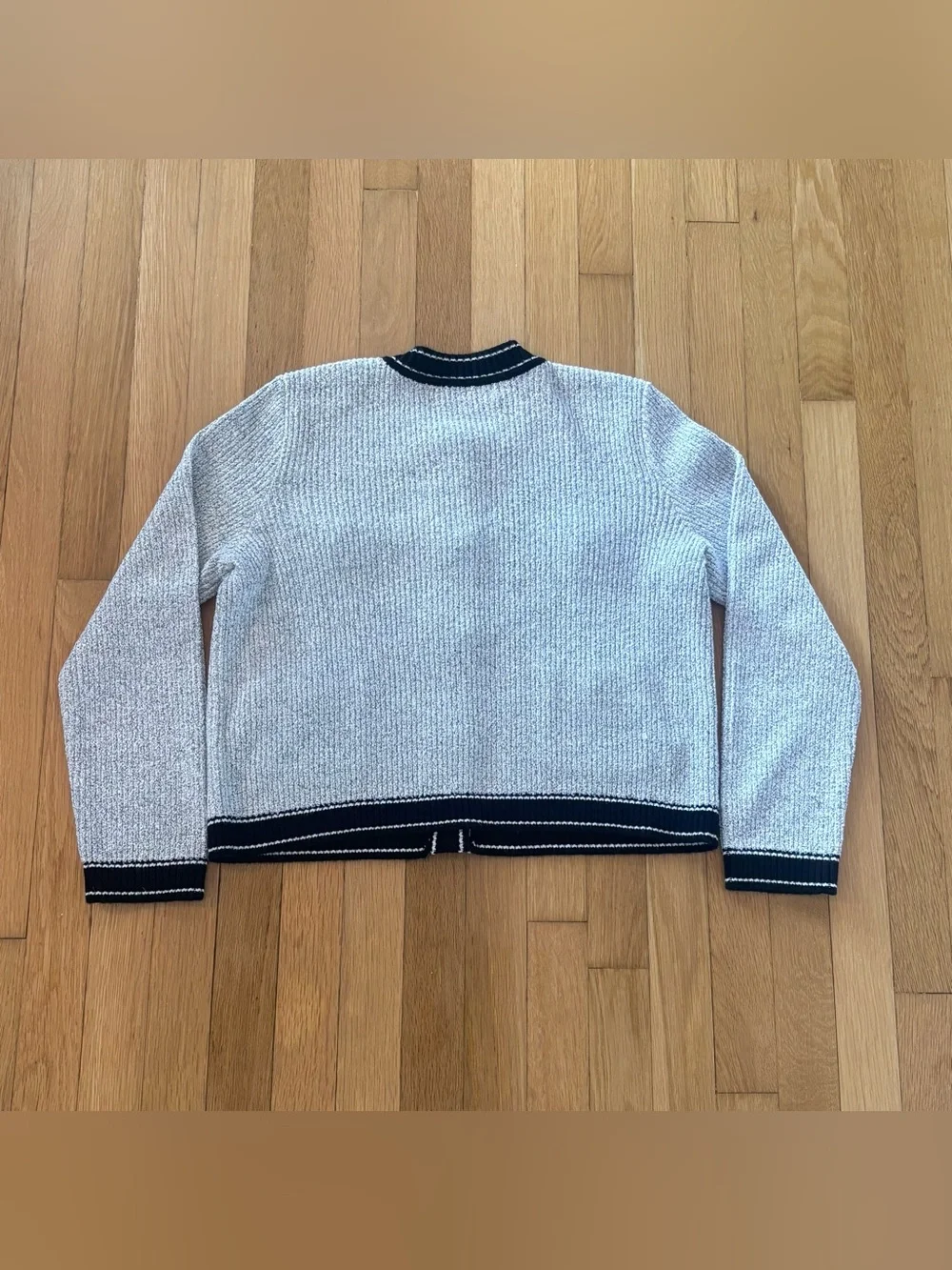 Karl Lagerfeld Paris Chunky Knit Button Cardigan Medium Grey Black Sweater Prep